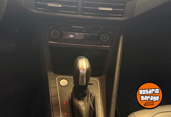 Autos - Volkswagen Nivus 2021 Nafta 47000Km - En Venta