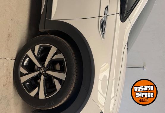 Autos - Volkswagen Nivus 2021 Nafta 47000Km - En Venta