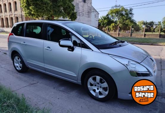 Autos - Peugeot 5008 7 PLAZAS 2012 Nafta 84523Km - En Venta