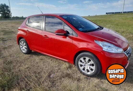 Autos - Peugeot 208 2014 Nafta 62283Km - En Venta