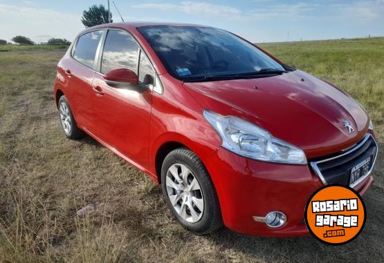 Autos - Peugeot 208 2014 Nafta 62283Km - En Venta