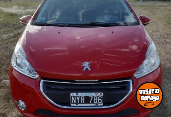 Autos - Peugeot 208 2014 Nafta 62283Km - En Venta
