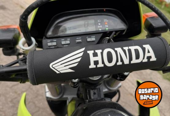 Motos - Honda tornado 2017 Nafta 15000Km - En Venta