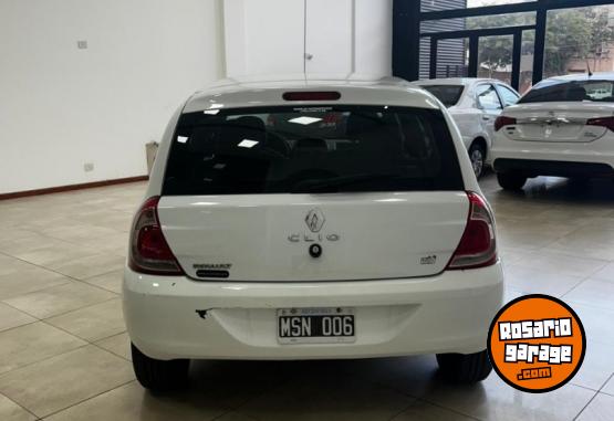 Autos - Renault Clio Mio 1.2 Expression 2 2013 Nafta 105000Km - En Venta