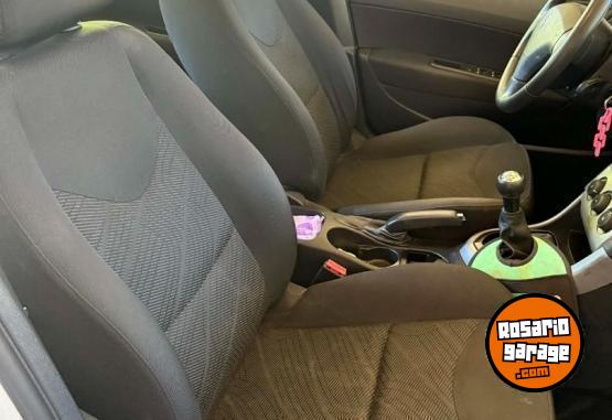 Autos - Peugeot 308 ACTIVE 2014 Nafta 135000Km - En Venta