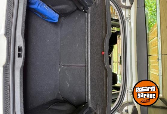 Autos - Peugeot 308 ACTIVE 2014 Nafta 135000Km - En Venta