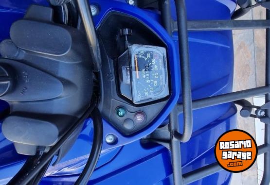 Cuatris y UTVs - Yamaha Grizzly 350 4x4 2016  600Km - En Venta