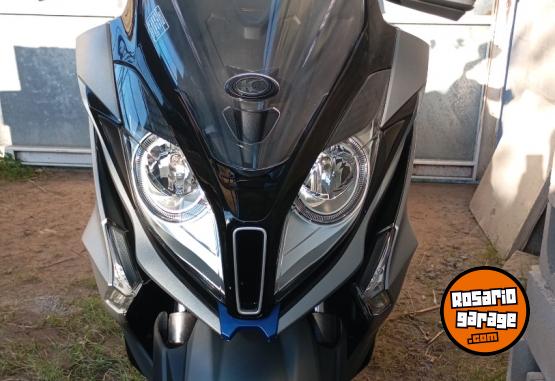 Motos - Kymco Downtown 350 2025 Nafta 4800Km - En Venta