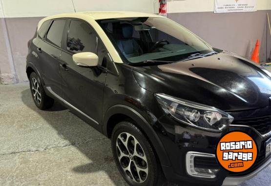 Autos - Renault Captur 2017 Nafta 98000Km - En Venta