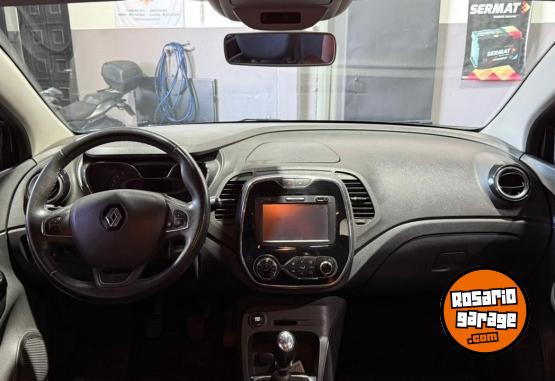 Autos - Renault Captur 2017 Nafta 98000Km - En Venta