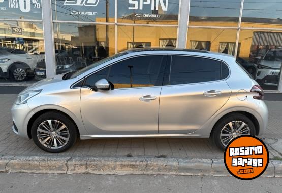 Autos - Peugeot 208 2016 Nafta 82000Km - En Venta