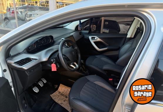 Autos - Peugeot 208 2016 Nafta 82000Km - En Venta
