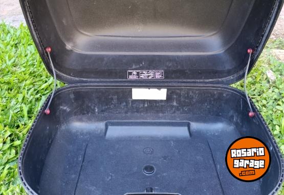 Accesorios para Motos - Baules y top case GIVI - En Venta