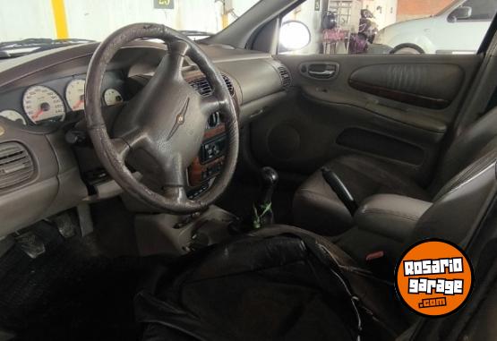 Autos - Chrysler Neon LX 2001 Nafta 215000Km - En Venta