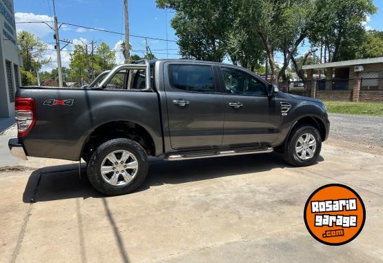 Camionetas - Ford Ranger 2022 Diesel 51000Km - En Venta