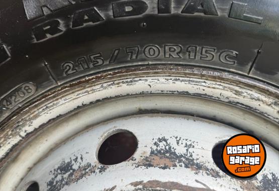 Accesorios para Autos - Vendo 2 cubiertas - En Venta