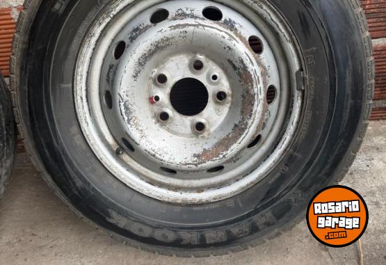 Accesorios para Autos - Vendo 2 cubiertas - En Venta