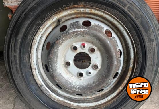 Accesorios para Autos - Vendo 2 cubiertas - En Venta