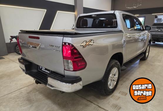 Camionetas - Toyota HILUX SRV 2.8L 4X4 AT 2018 Diesel 205000Km - En Venta