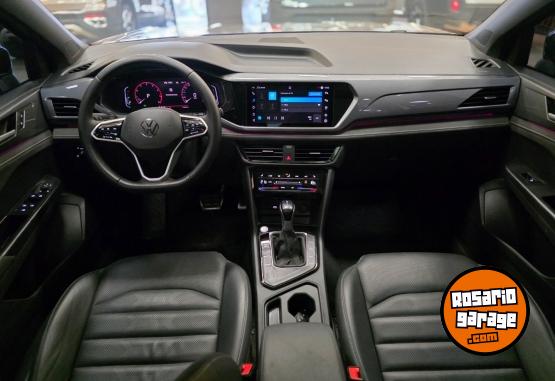 Autos - Volkswagen VW TAOS HIGHLINE BI TONO 2024 Nafta 27000Km - En Venta