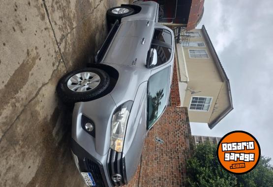 Camionetas - Toyota Hilux 2016 Diesel 174600Km - En Venta