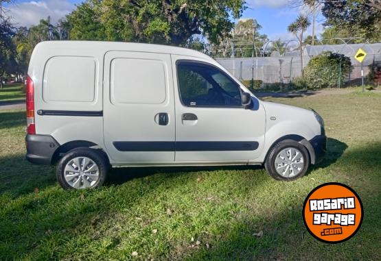 Utilitarios - Renault KANGOO 2017 GNC 120000Km - En Venta