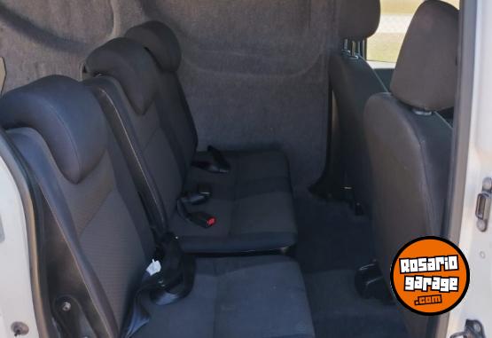 Utilitarios - Renault KANGOO 1.6 EXPRESS 5 A 2024 Nafta 50000Km - En Venta