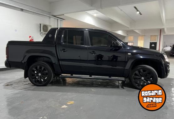 Camionetas - Volkswagen AMAROK BLACK STYLE 258CV 2023 Nafta 134689Km - En Venta