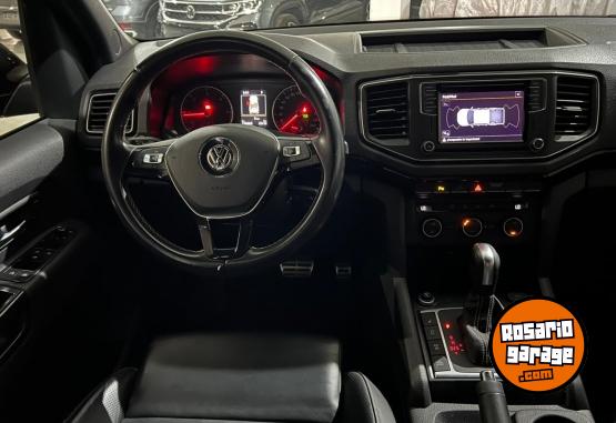 Camionetas - Volkswagen AMAROK BLACK STYLE 258CV 2023 Nafta 134689Km - En Venta