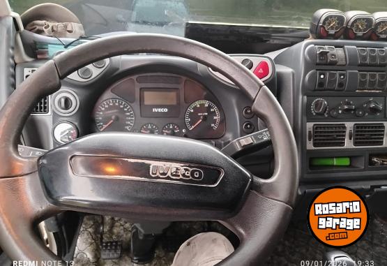 Camiones y Gr�as - IVECO CURSOR 330 - En Venta