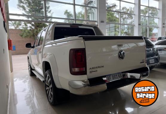 Camionetas - Volkswagen Amarok 2023 Diesel 17000Km - En Venta
