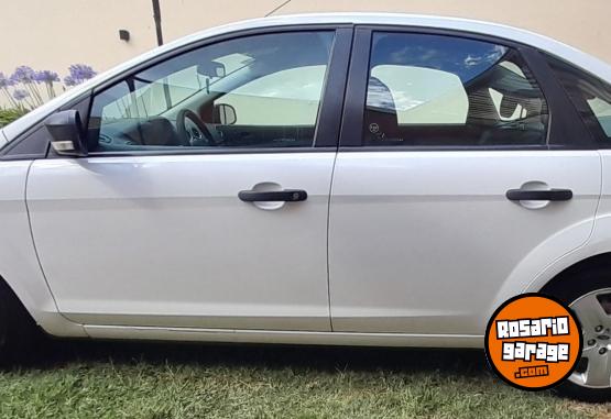 Autos - Ford focus style exe 2011 Nafta 119000Km - En Venta