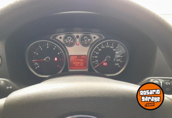 Autos - Ford focus style exe 2011 Nafta 119000Km - En Venta