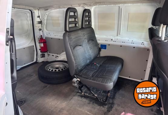 Utilitarios - Mercedes Benz Vito 2016 Diesel 200000Km - En Venta