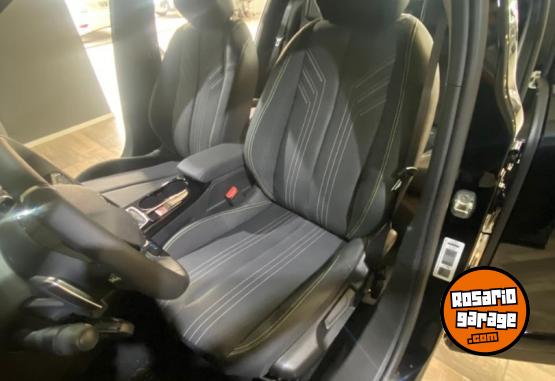 Autos - Peugeot 2008 GT T200 2026 Nafta 0Km - En Venta