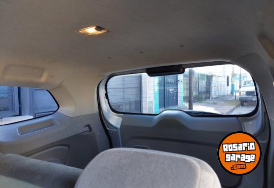 Autos - Chevrolet Spin 2013 Nafta 180000Km - En Venta