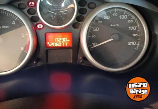 Autos - Peugeot 207 2010 Diesel 205000Km - En Venta
