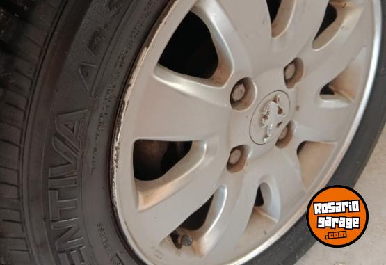 Autos - Peugeot 207 2010 Diesel 205000Km - En Venta