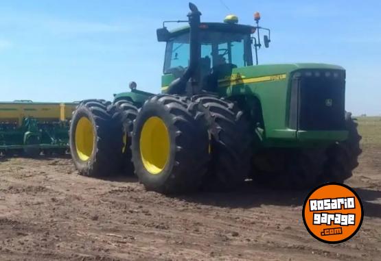 Camiones y Gr�as - Tractor John deere 9520 - En Venta