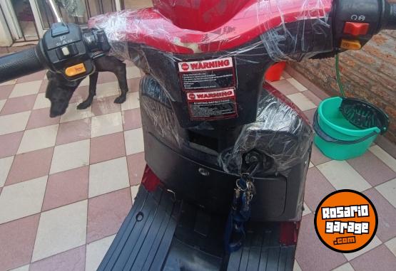 Motos - Gilera jazz 125 2016 Nafta 9400Km - En Venta