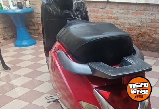 Motos - Gilera jazz 125 2016 Nafta 9400Km - En Venta
