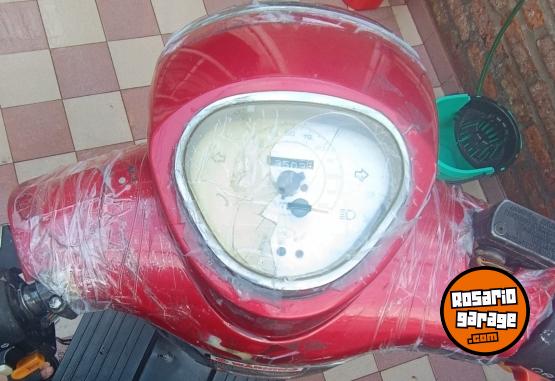 Motos - Gilera jazz 125 2016 Nafta 9400Km - En Venta