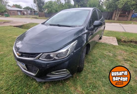 Autos - Chevrolet Cruze LT 2017 Nafta 165000Km - En Venta