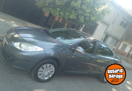 Autos - Renault Fluence confort 1.6 2011 Nafta 130000Km - En Venta