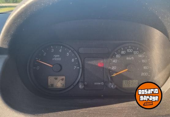 Autos - Ford Fiesta Max 2006 Nafta 178700Km - En Venta