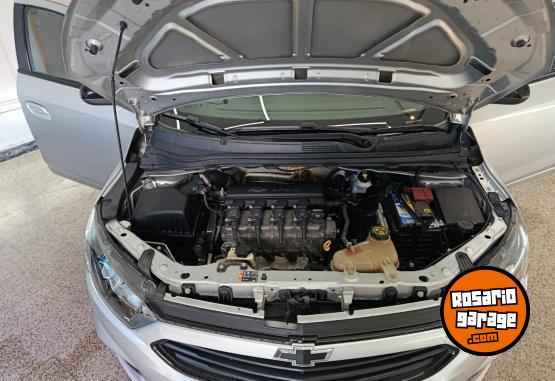 Autos - Chevrolet 2021 onix black 2021 Nafta 70000Km - En Venta