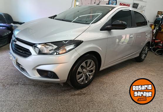 Autos - Chevrolet 2021 onix black 2021 Nafta 70000Km - En Venta