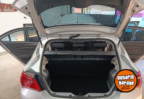 Autos - Chevrolet 2021 onix black 2021 Nafta 70000Km - En Venta