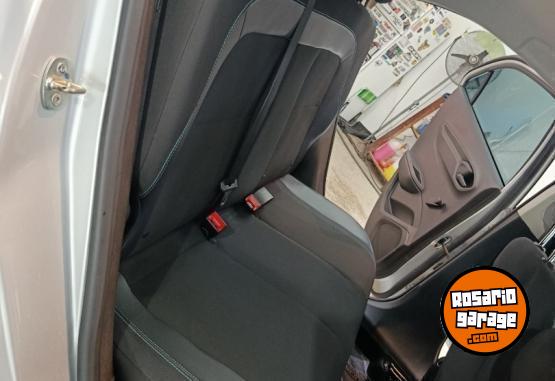 Autos - Chevrolet 2021 onix black 2021 Nafta 70000Km - En Venta