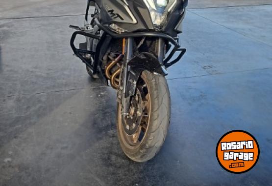 Motos - CF MT 700 2024 Nafta 9000Km - En Venta